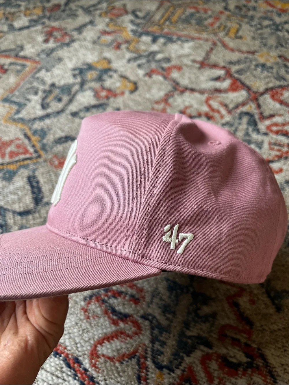 47 Women’s NY Yankees Cap — Mauve Pink with White Logo